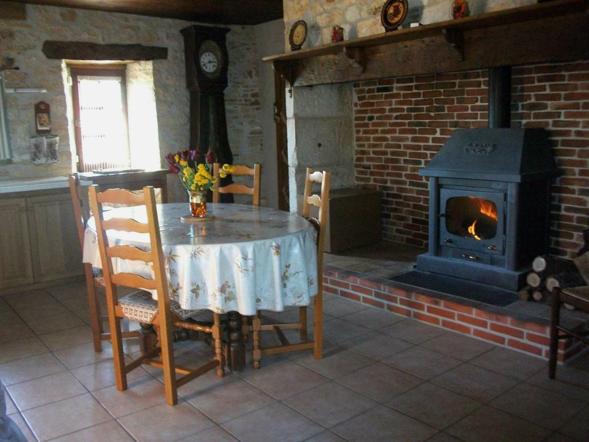 Gite Au Coeur Du Lot, La Maison De Pauline Lentillac du Causse Exterior foto